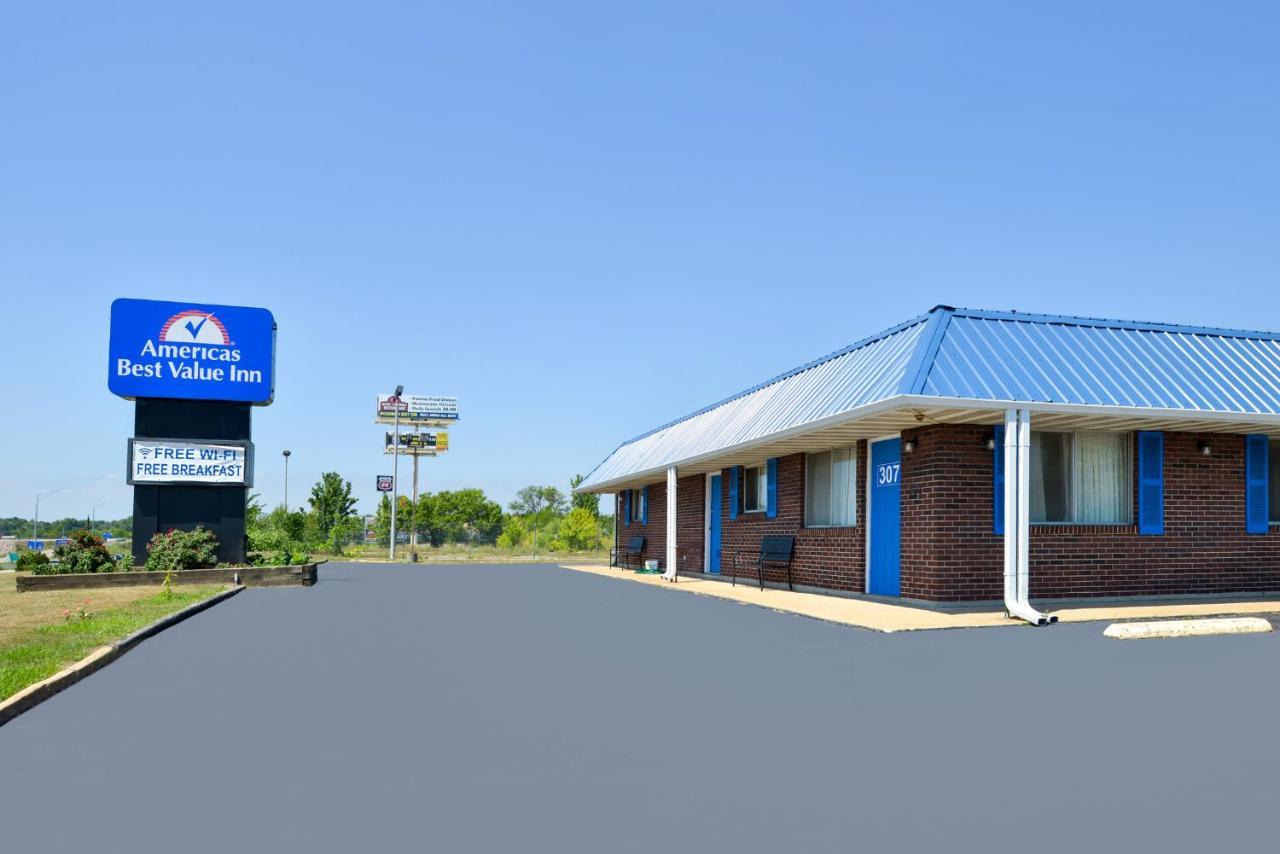 Americas Best Value Inn Sullivan Exterior photo
