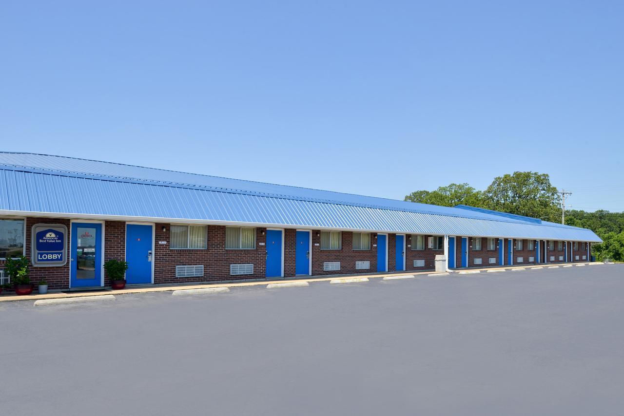 Americas Best Value Inn Sullivan Exterior photo